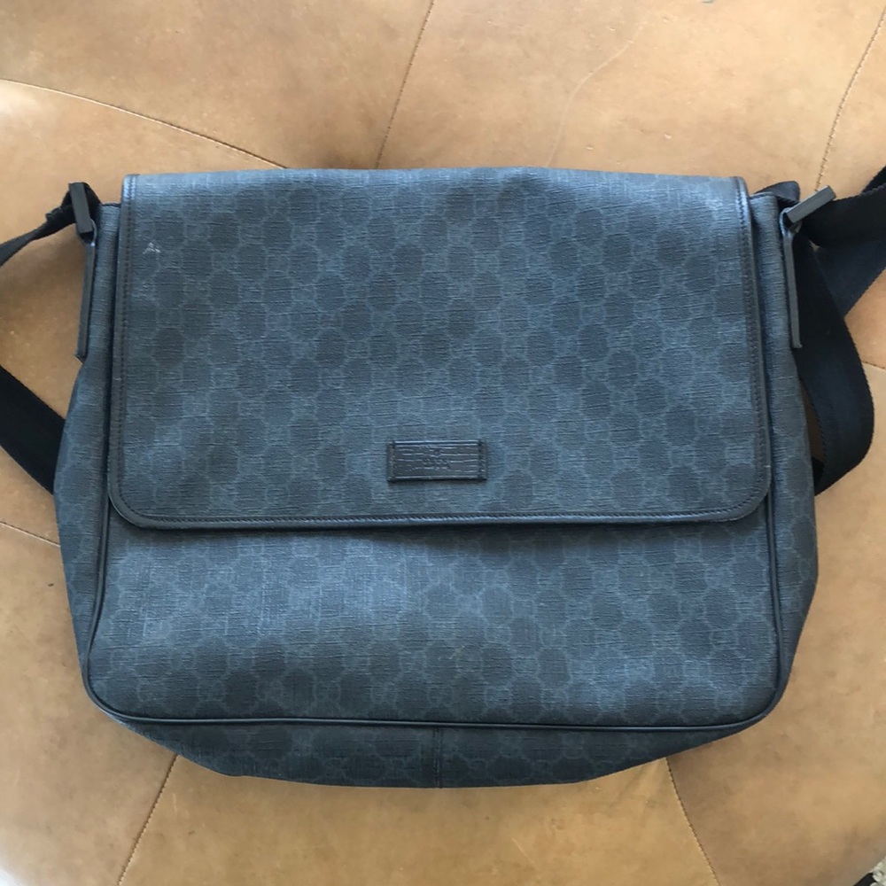 Gucci Messenger Bag